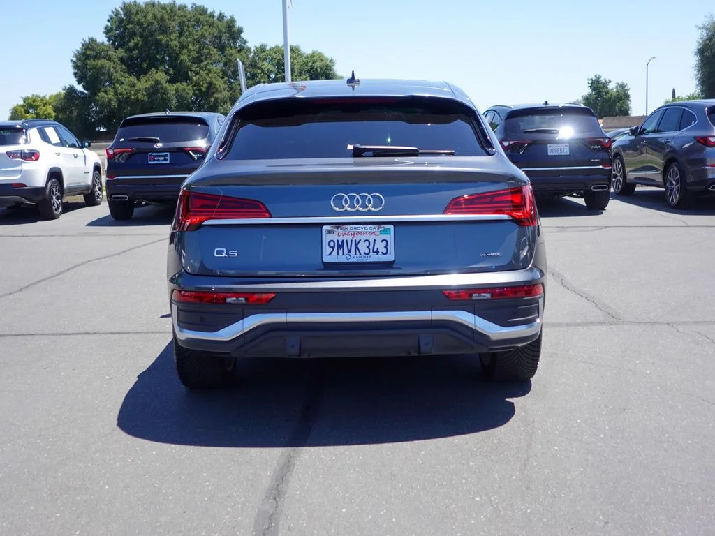 Used 2024 Daytona Gray Pearl Effect Audi 45 S line Premium image 8