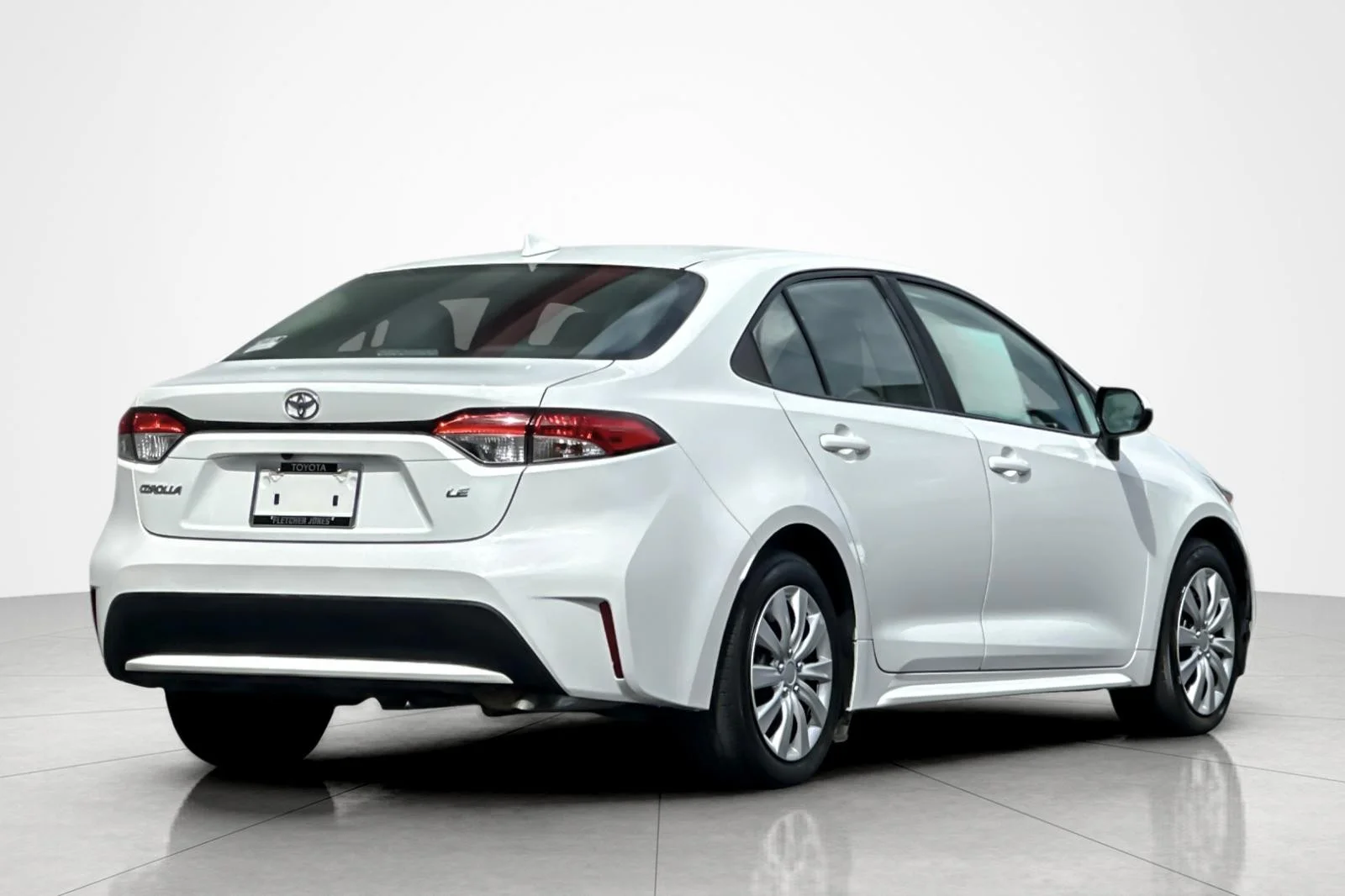 Certified Used 2020 Super White Toyota LE image 5