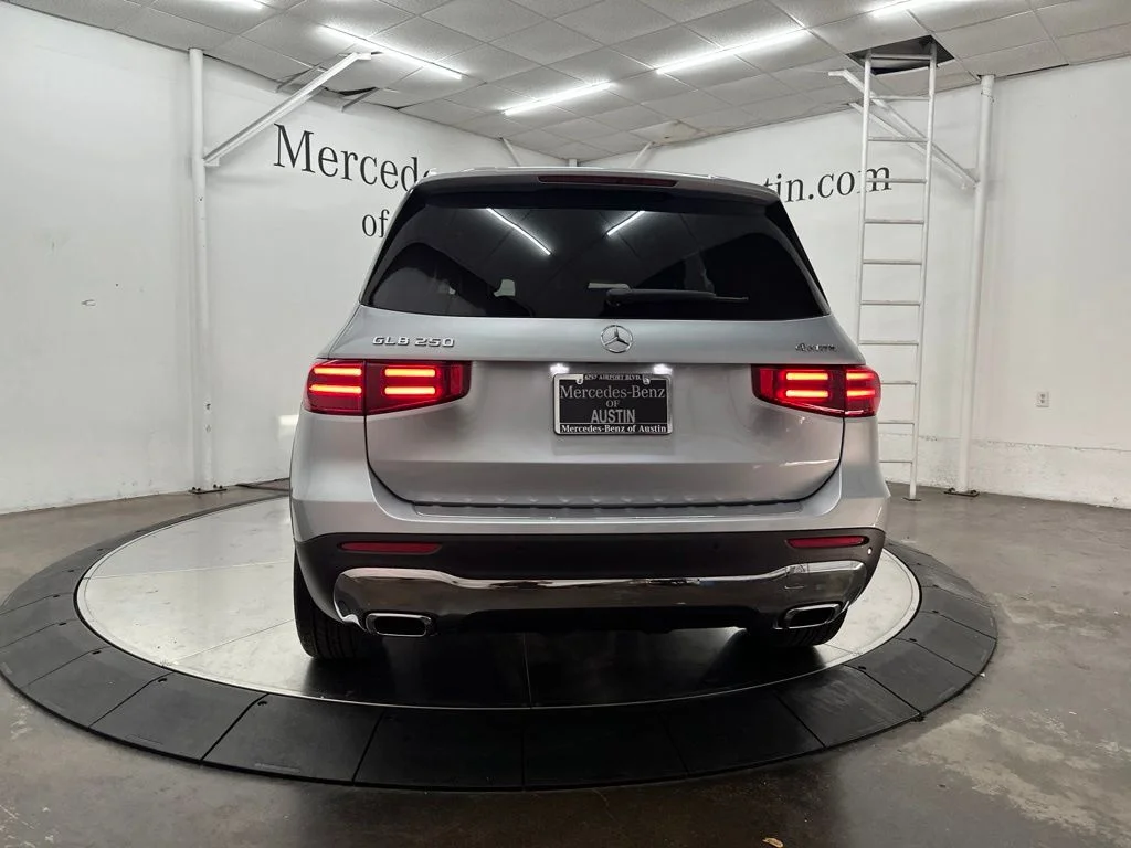 New 2026 Silver Mercedes-Benz GLB 250 image 6
