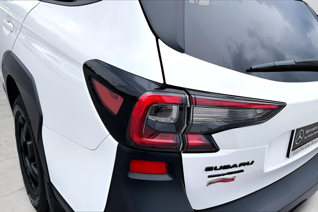 Used 2022 White Subaru Wilderness image 31