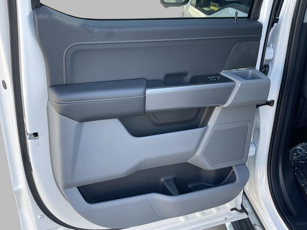 2025 Ford F-150 XLT - Photo 21