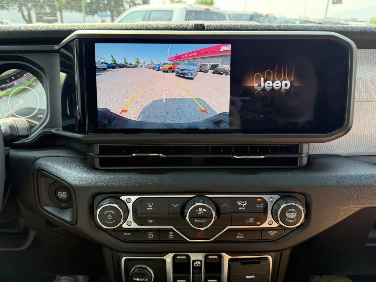 New 2026 41 (pj5) Jeep Sport S image 21