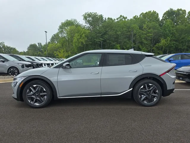 New 2026 Wolf Gray Kia LIGHT image 2