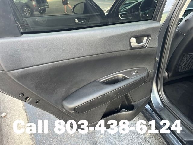 Used 2019  Kia S image 12