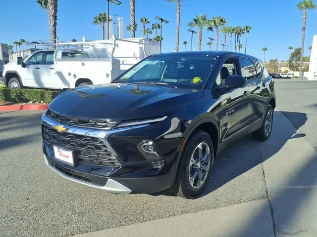 Used 2026 Black Chevrolet 2LT image 9