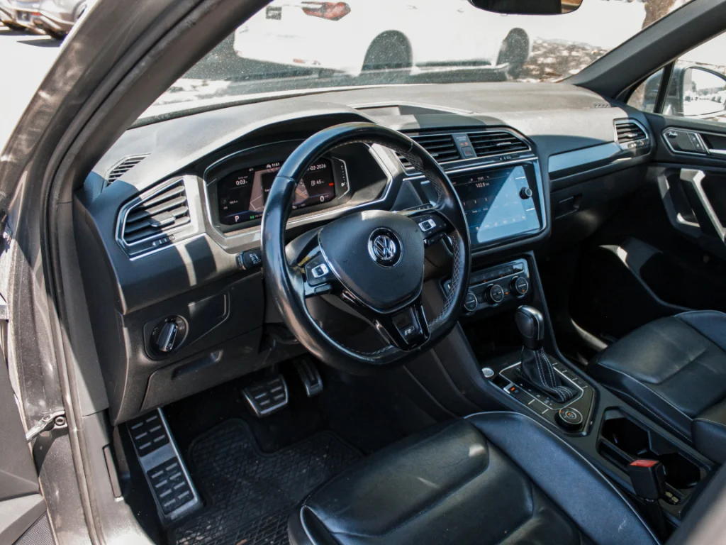 Used 2021 Platinum Gray Metallic Volkswagen SEL Premium R-Line image 9