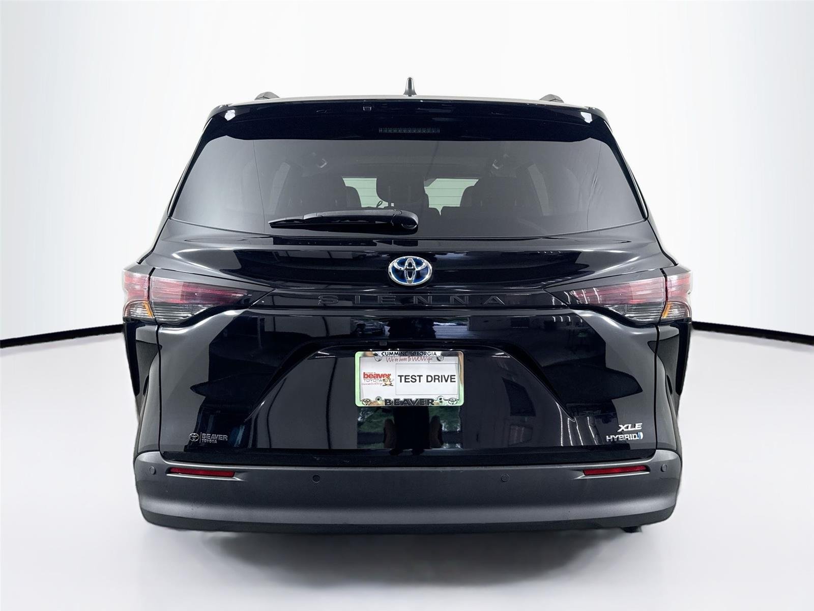 Certified Used 2024 Midnight Black Metallic Toyota XLE 8-Passenger image 11