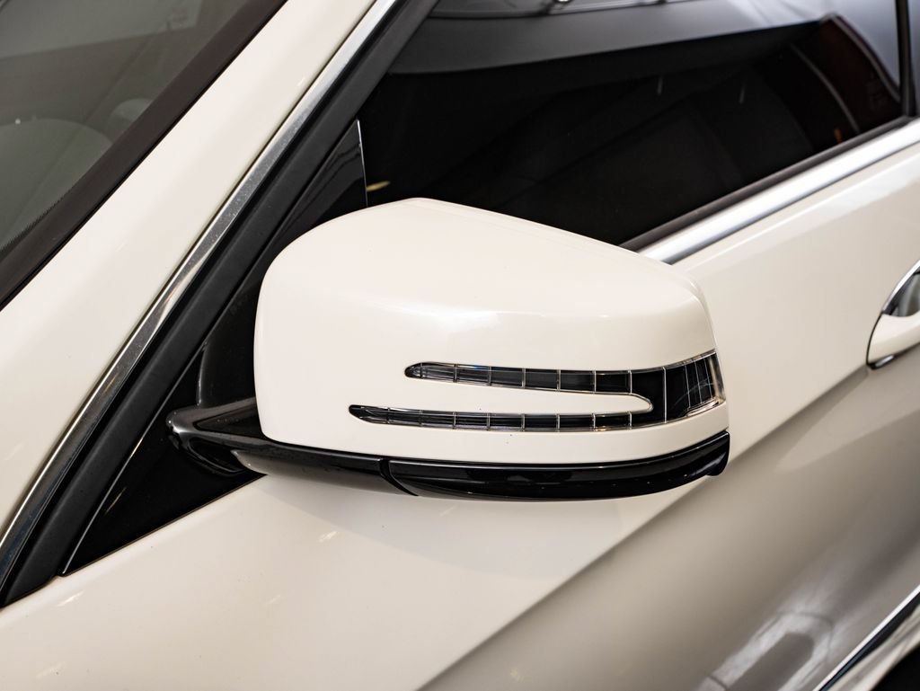 Used 2012 White Mercedes-Benz E 350 Luxury image 17