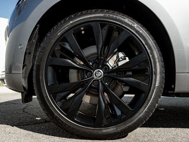 2026 Jaguar F-Pace R-Dynamic S - Photo 11