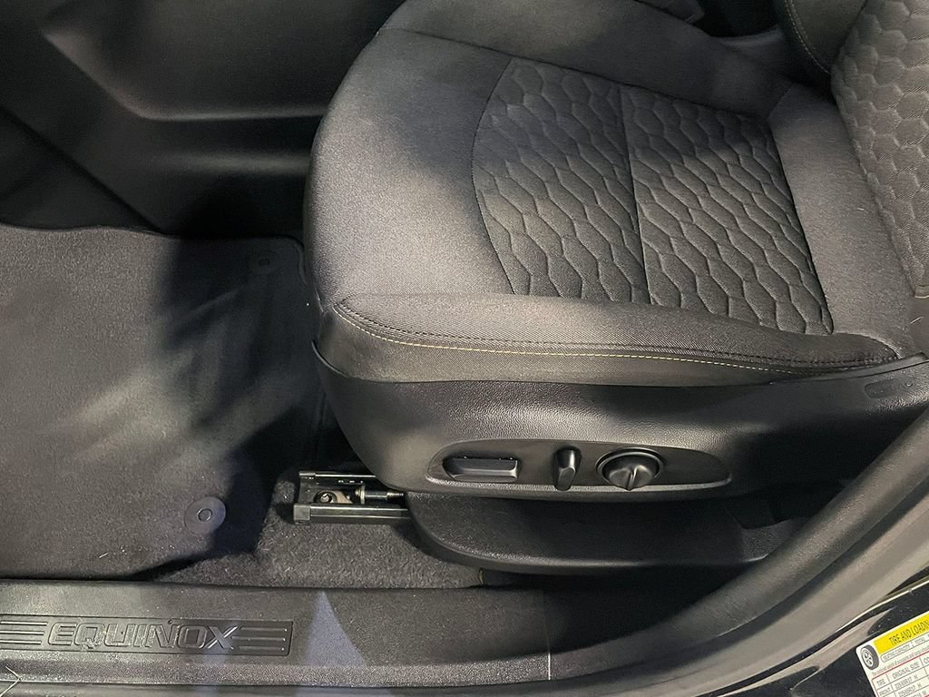 Used 2020 MOSAIC BLACK METALLIC Chevrolet LT image 23