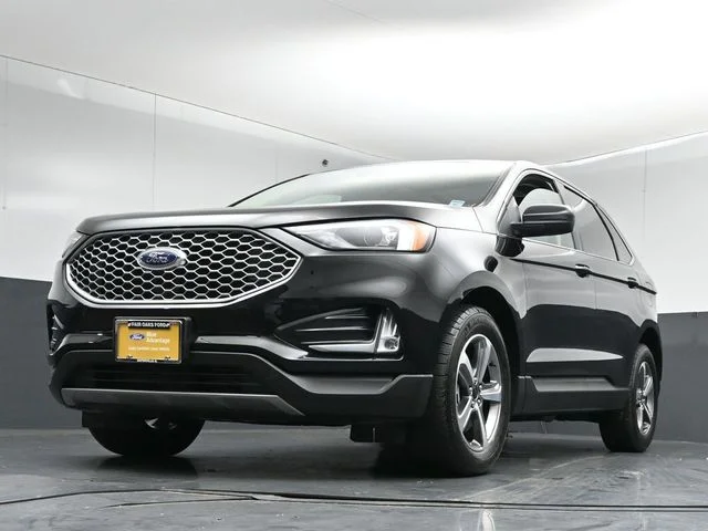 Certified Used 2023 Agate Black Metallic Ford SEL image 35