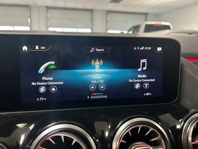 Used 2021 Polar White Mercedes-Benz GLA 250 image 14