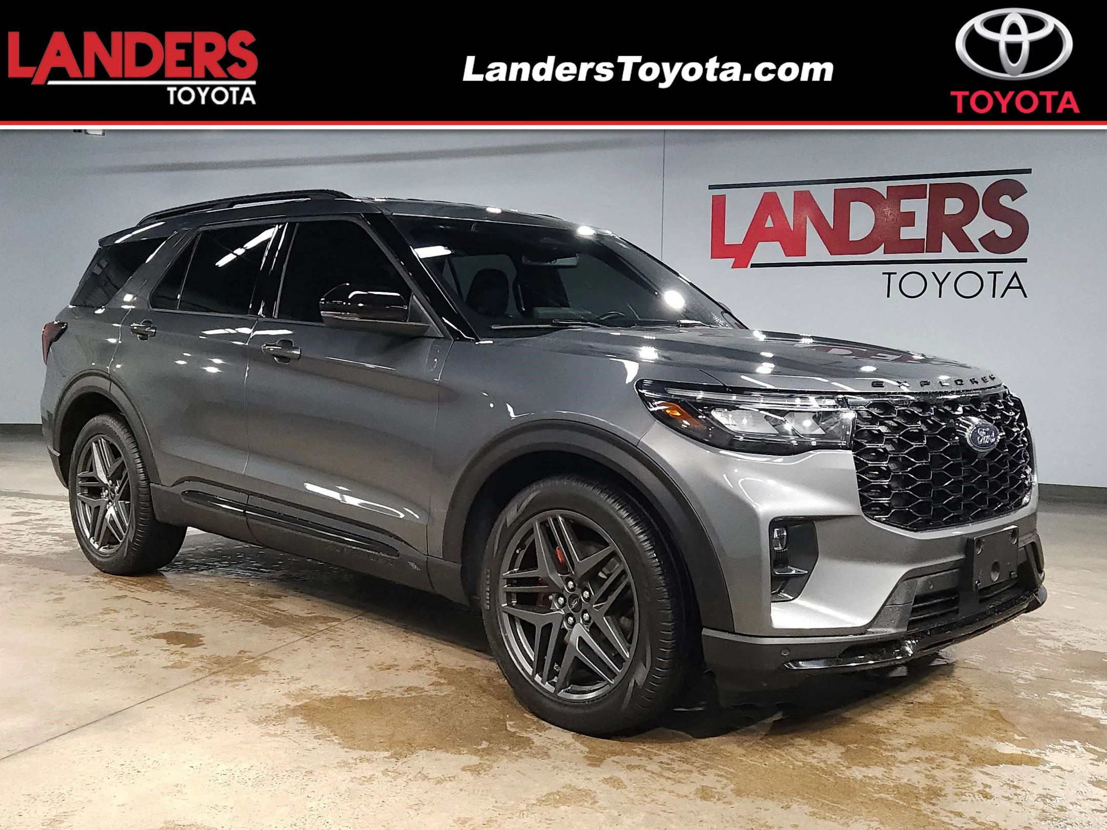 2025 Ford Explorer ST 4WD (PL535)'s photo