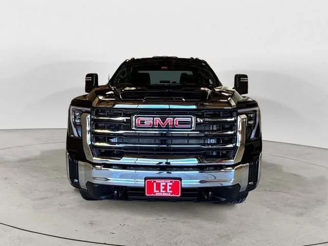 New 2026 Onyx Black GMC SLE image 9
