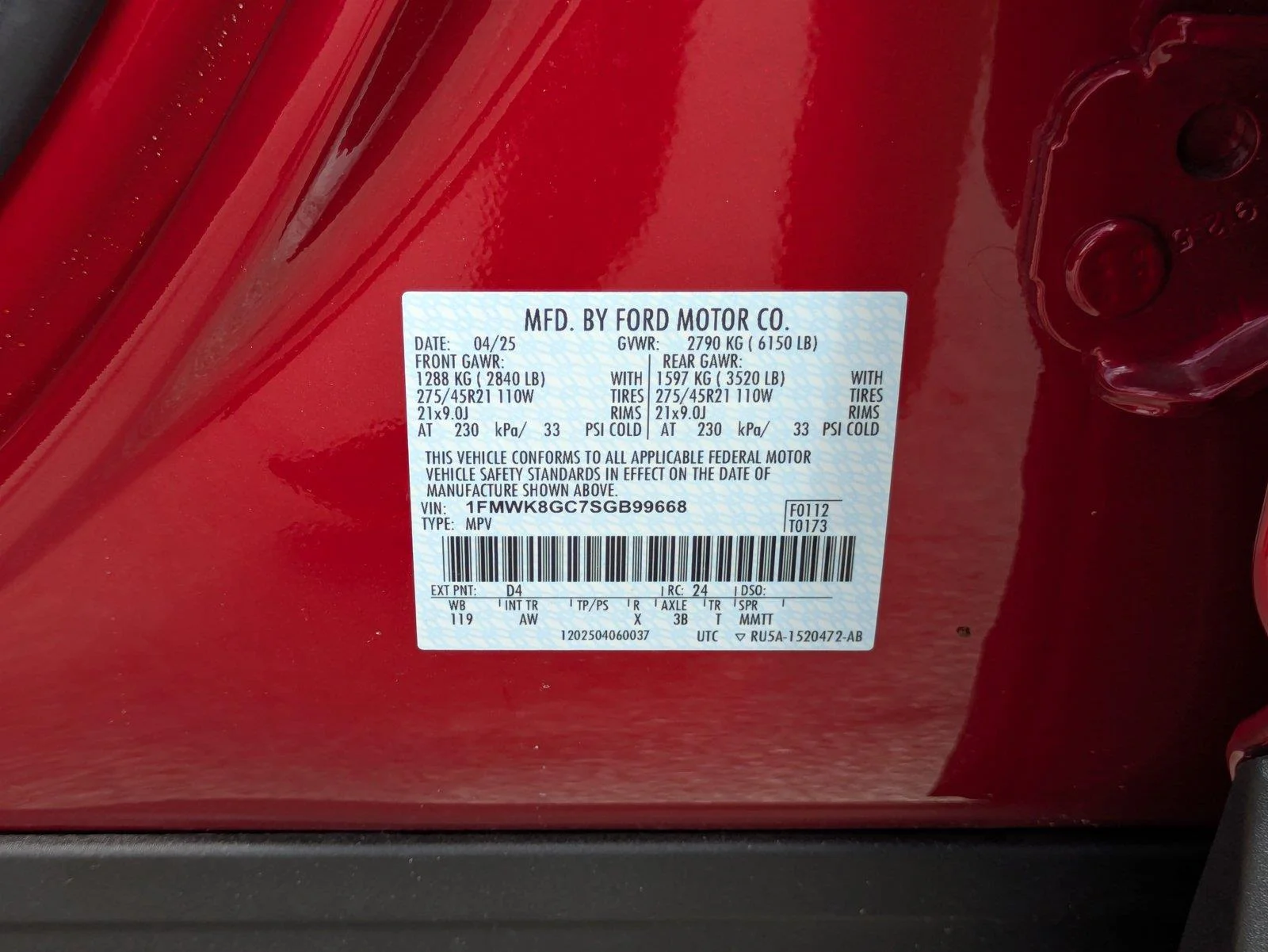 2025 Ford Explorer ST - Photo 22