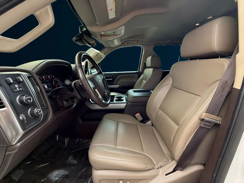 Used 2017 White Chevrolet LTZ image 10