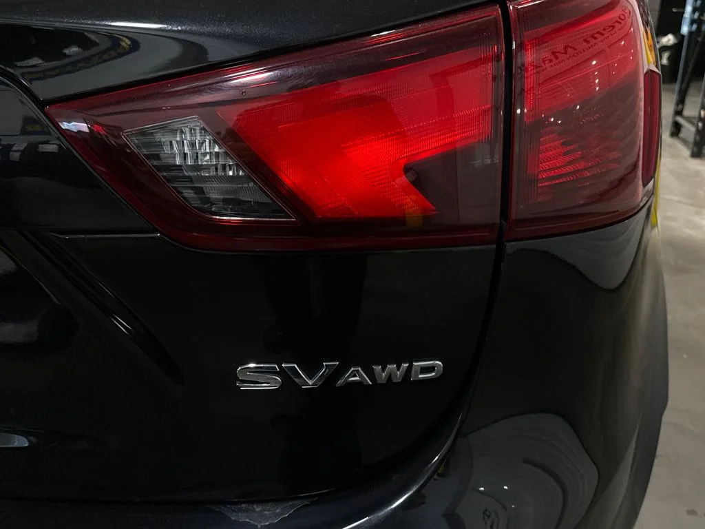 Used 2019 Black Nissan SV image 5