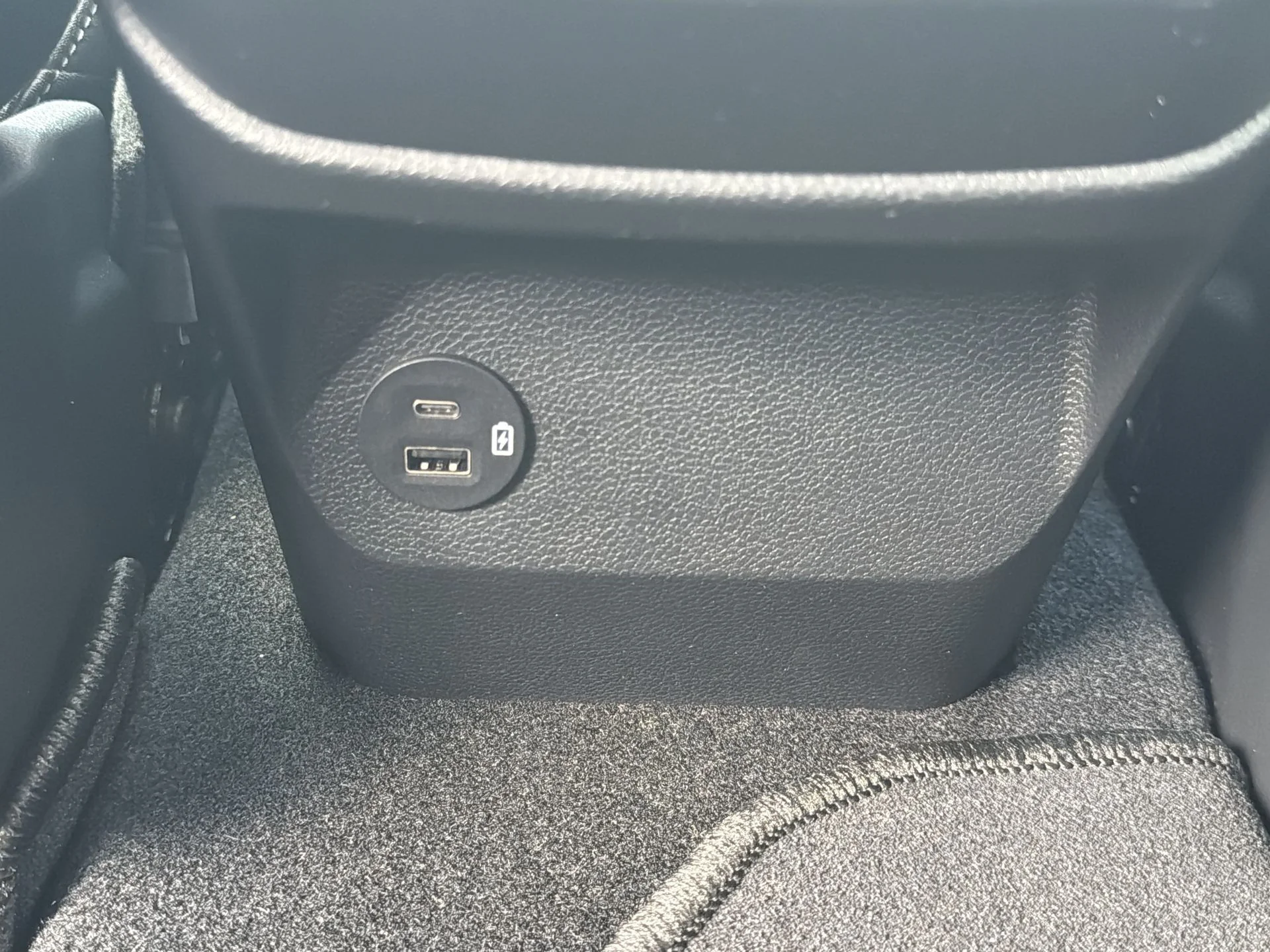 New 2026 Oxford White Ford XLT image 22
