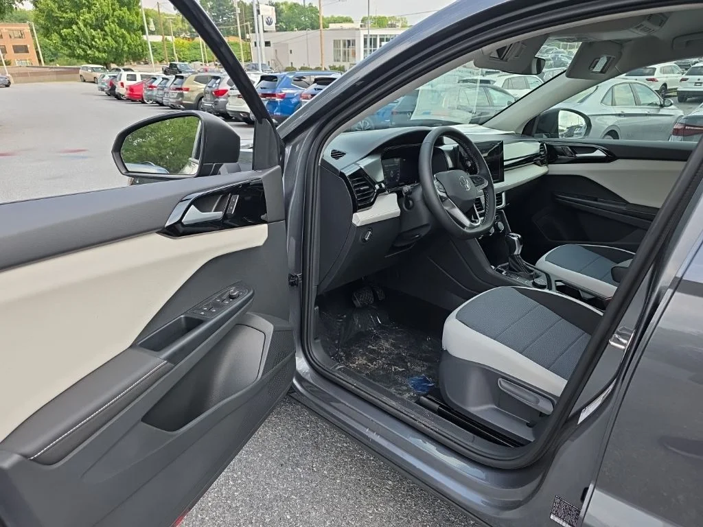 2026 Volkswagen Taos S - Photo 9