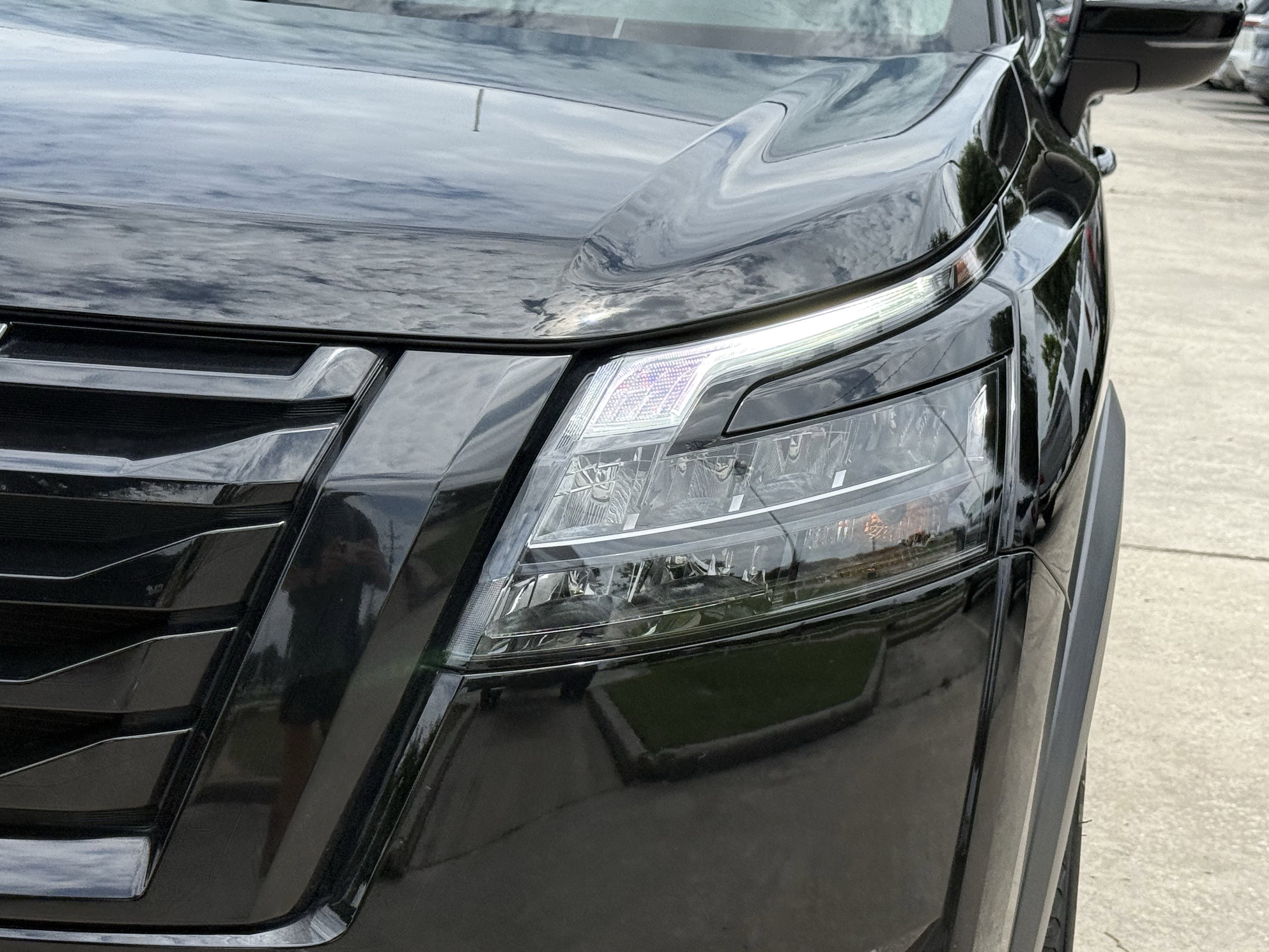 Used 2024 Super Black Nissan SV image 10