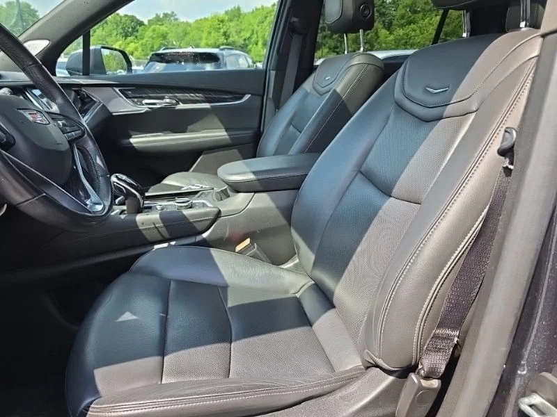 Used 2020 Gray Cadillac Premium Luxury image 11