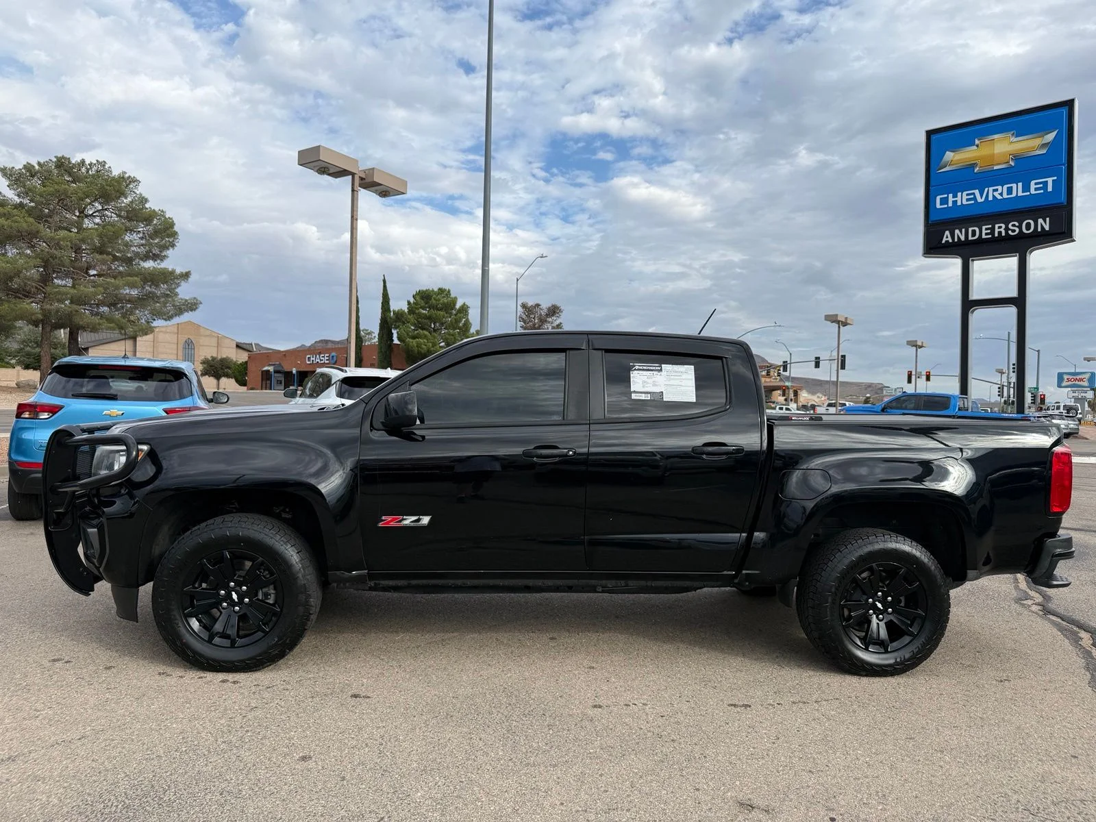 2021 Chevrolet Colorado Z71 - Photo 10