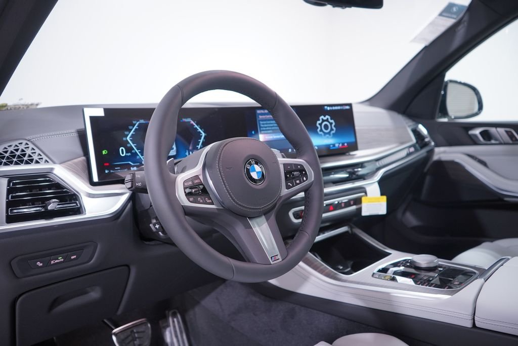 New 2026 Alpine White BMW sDrive40i image 6