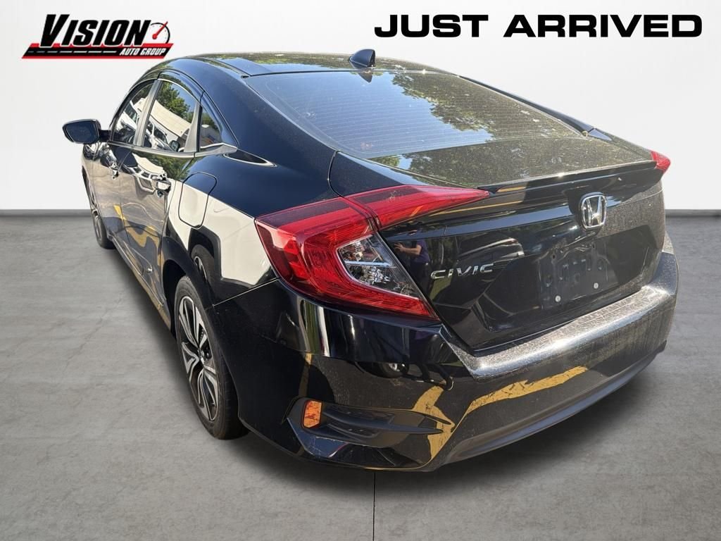Used 2018 Black Honda EX-T image 6