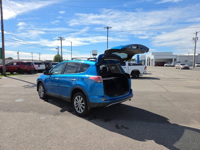2017 Toyota RAV4 Limited - Photo 8