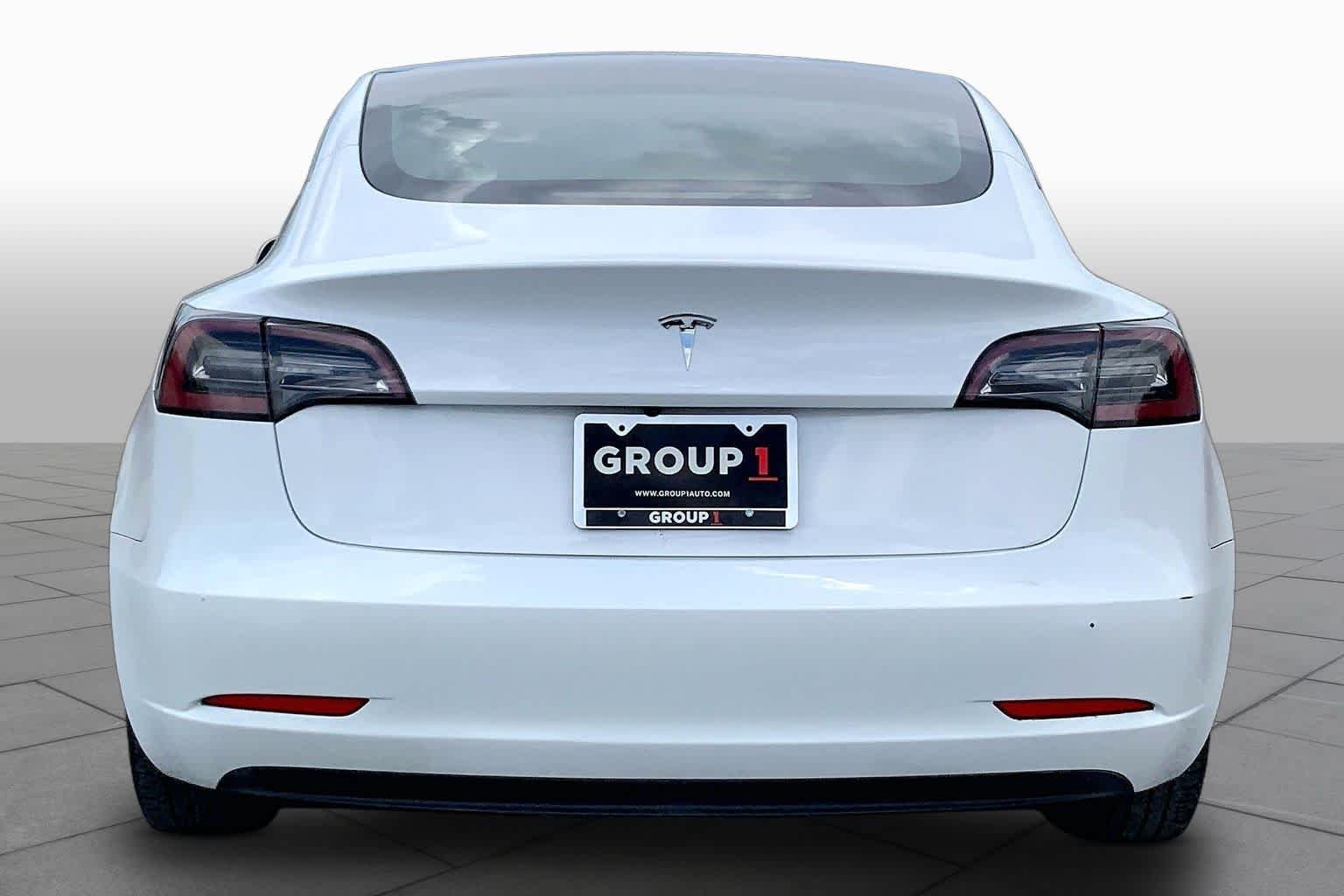 Used 2023 Pearl White Multi-Coat Tesla  image 4