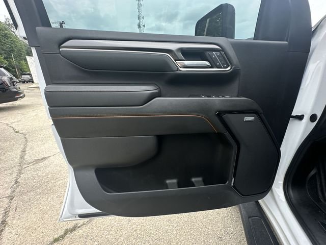Used 2024 White GMC AT4 image 25