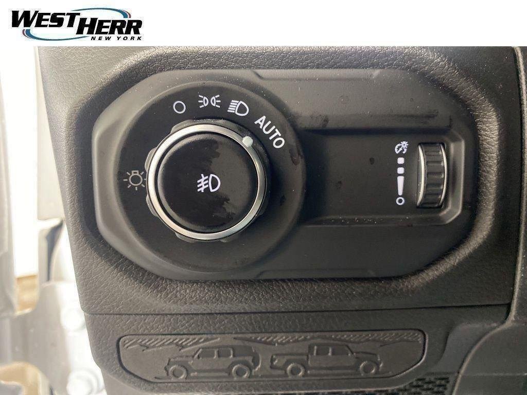 Used 2026 Bright White Clearcoat Jeep Sport S image 40