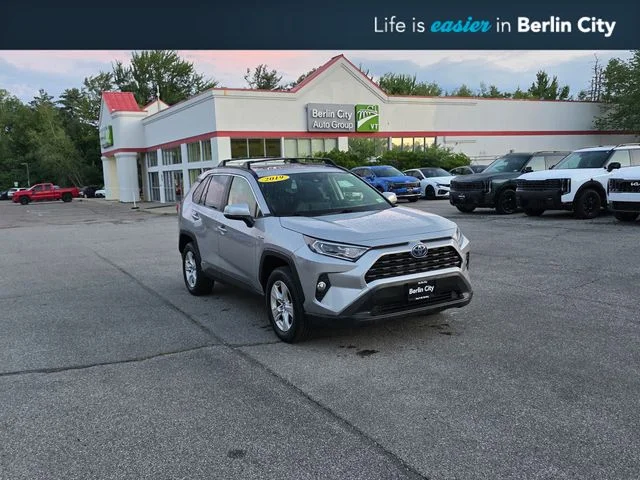 Used 2019 Silver Sky Metallic Toyota XLE image 1