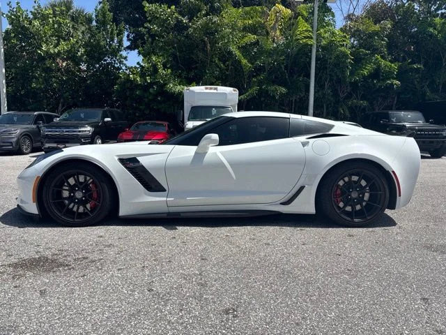 Used 2019 White Chevrolet Z06 image 4