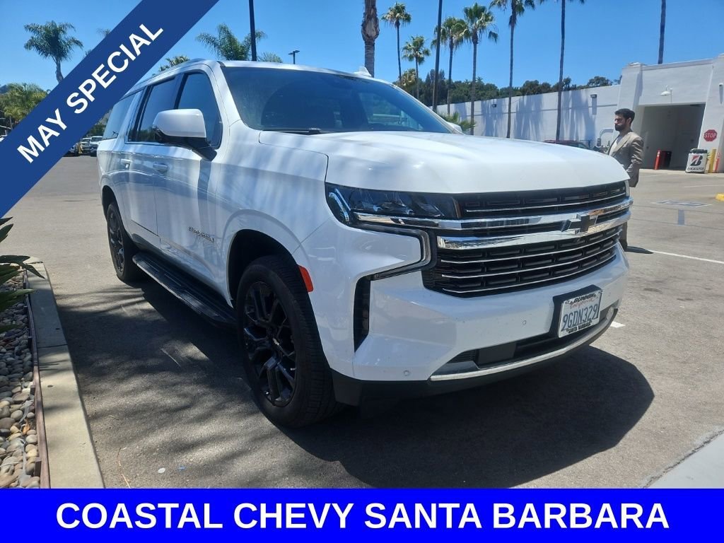 2023 Chevrolet Suburban 2WD 1500 LT's photo