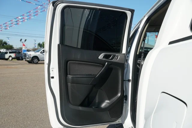Used 2022 Oxford White Ford XLT image 16