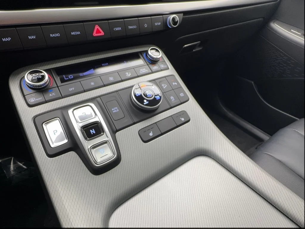Used 2023 White Hyundai XRT image 46