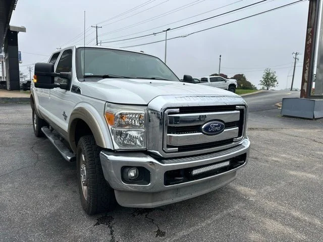 Used 2012 White Ford Lariat image 2