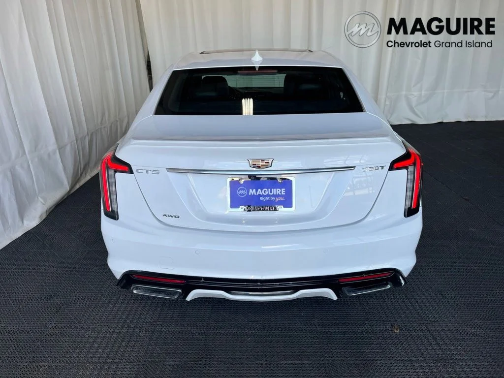 Used 2020 White Cadillac Sport image 28