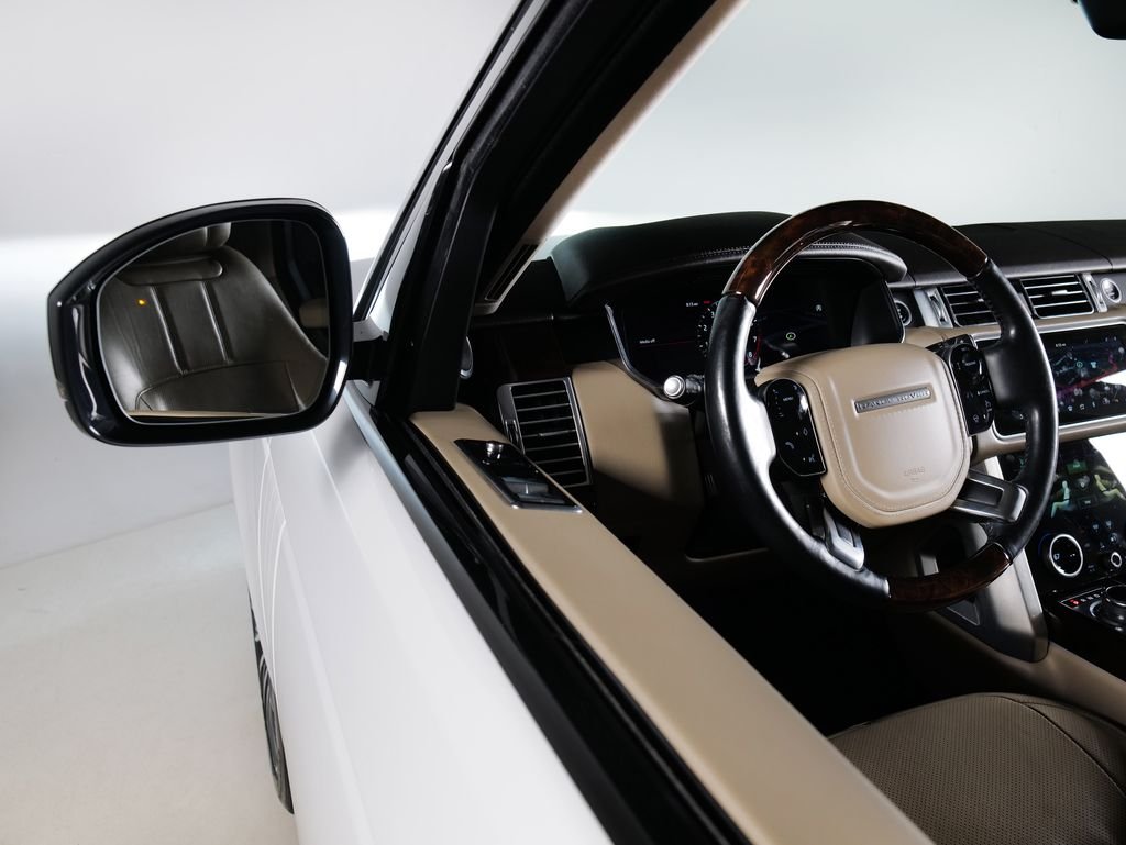 Used 2020 Fuji White Land Rover HSE image 27