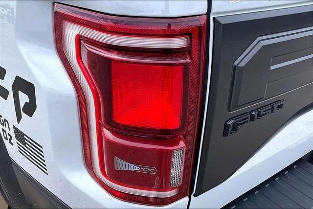 Used 2017 White Ford Raptor image 29