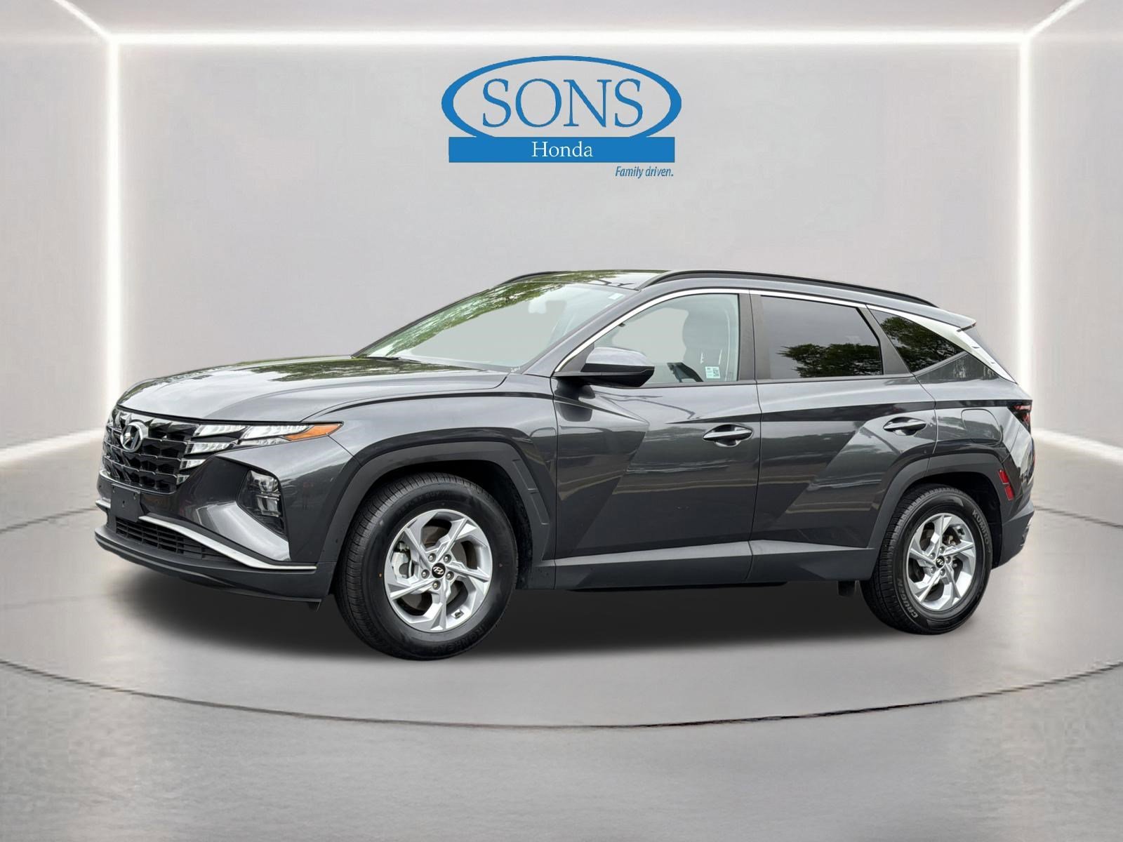 Used 2024 Dark Gray Metallic Hyundai SEL image 19