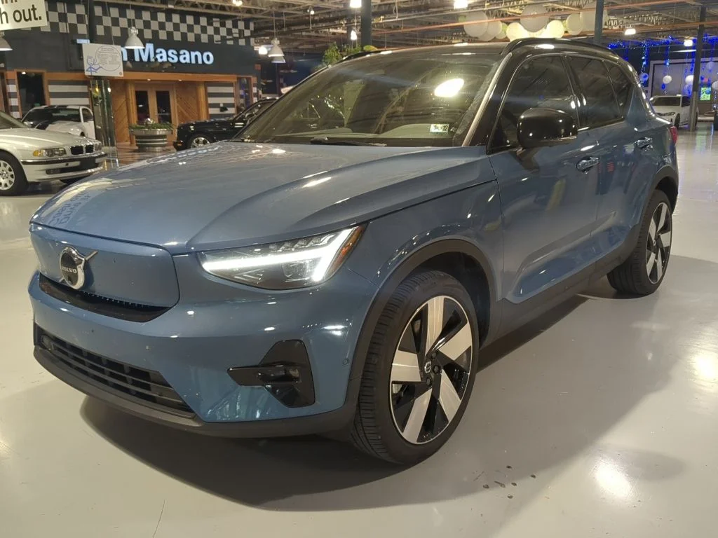 2024 Volvo XC40