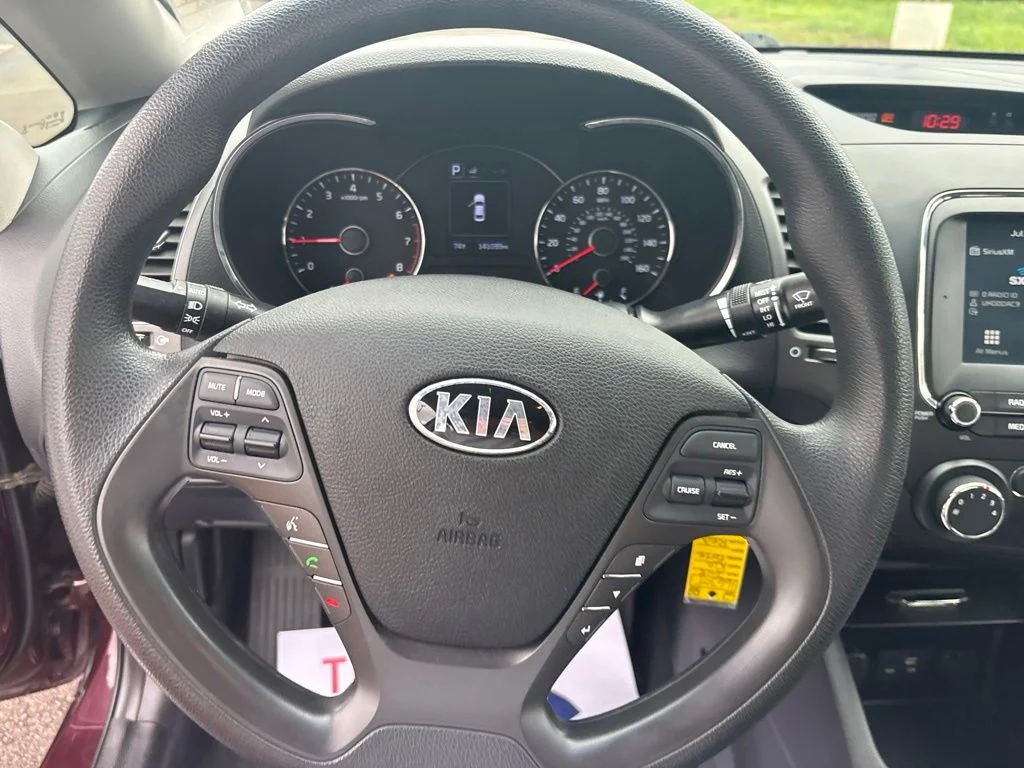 Used 2018 Red Kia LX image 17
