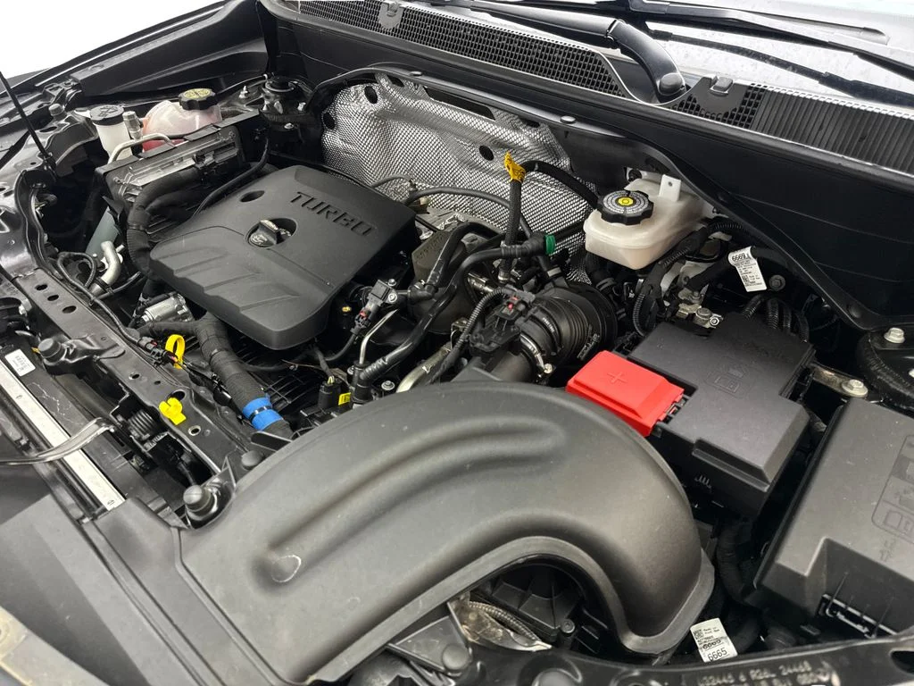 Used 2025 Black Buick Preferred image 70
