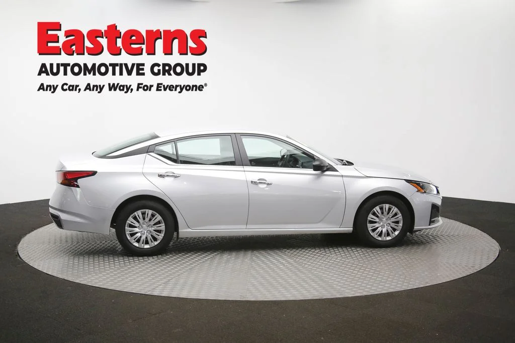 Used 2024 Silver Nissan 2.5 S image 43