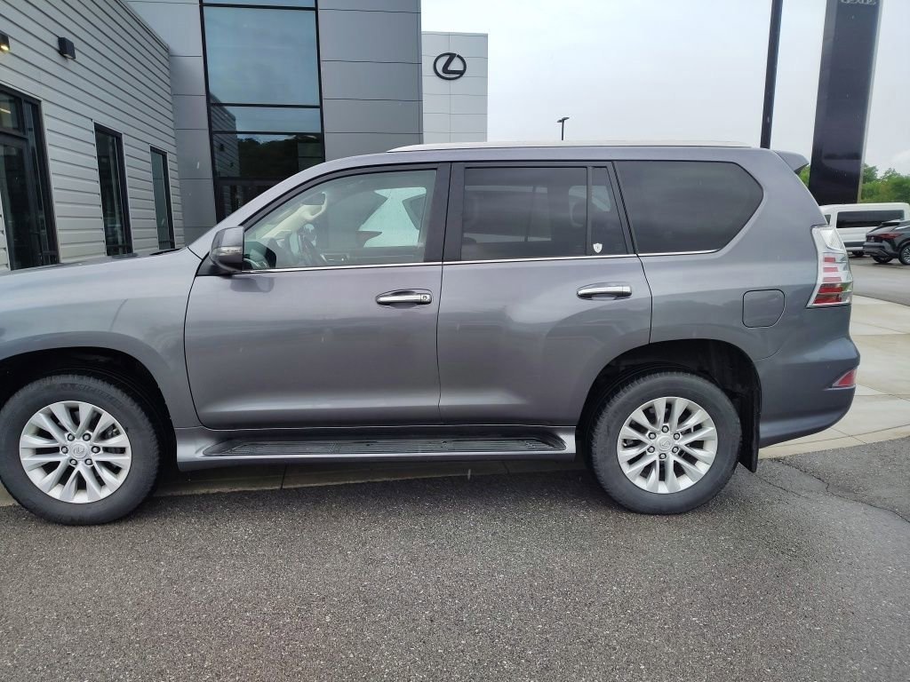 Certified Used 2023 Gray Pearl Lexus 460 Premium image 8