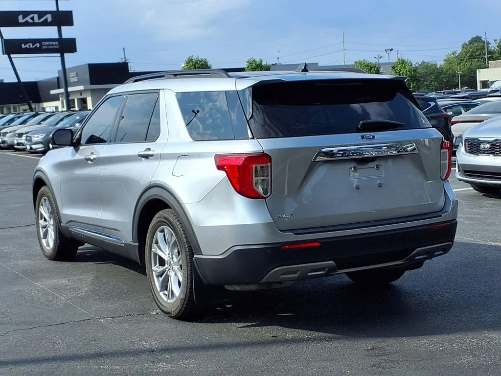 Used 2021 Silver Metallic Ford XLT image 8