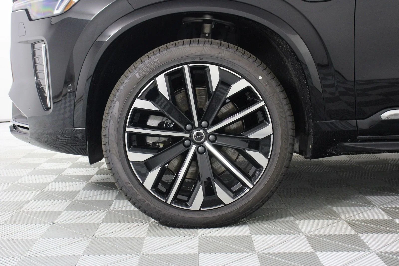 New 2026 Black Volvo T8 Plus image 13