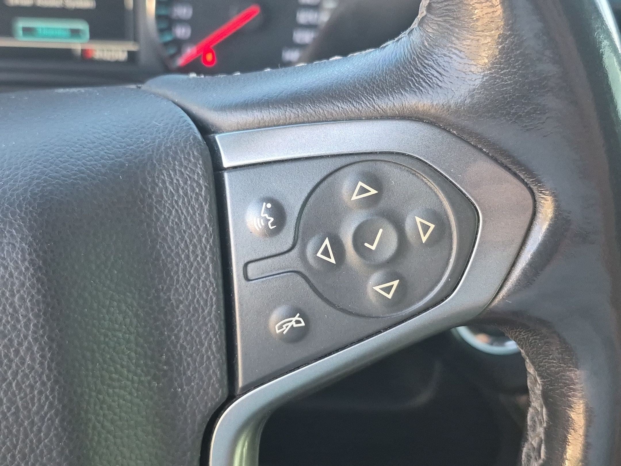 Used 2015 Black Chevrolet LT image 19